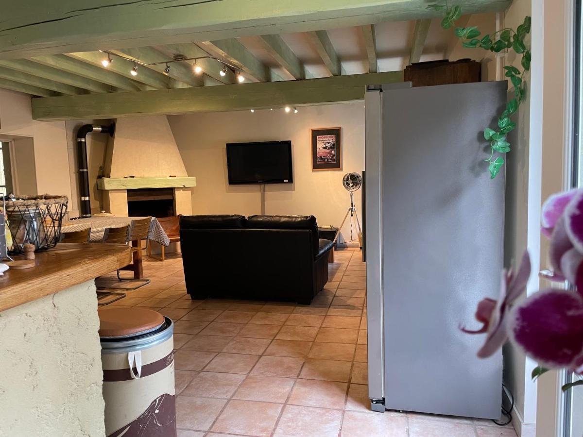 Ferme Gite Equestre En Charente Confolens Exteriör bild